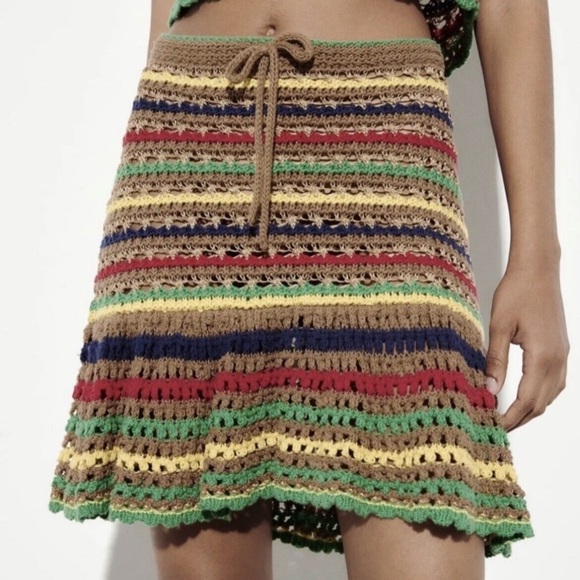 Zara Stripped Knit Skirt - Picture 5 of 5